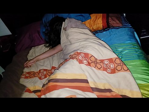 ❤️ Stepson jgħajjar lill-mara żagħżugħa tiegħu waqt li torqod. ❤️ Porno lilna mt.milfnut-net.ru ❌